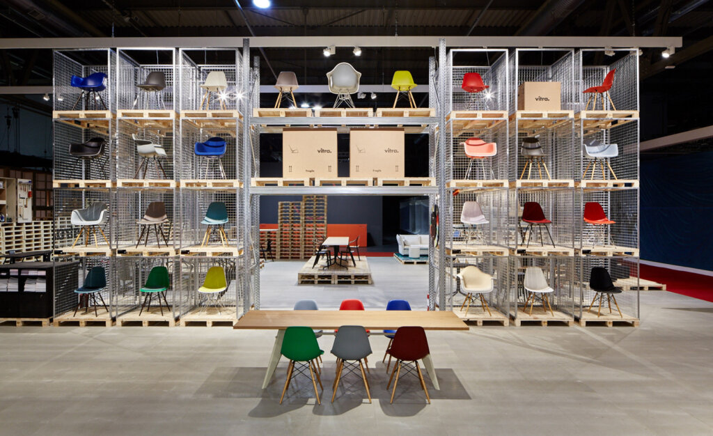 Vitra Stuhl Eames Plastic Chair Mailand