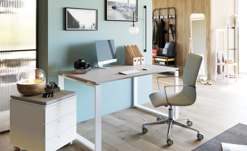 Höhenverstellbarer Schreibtisch fürs Home Office