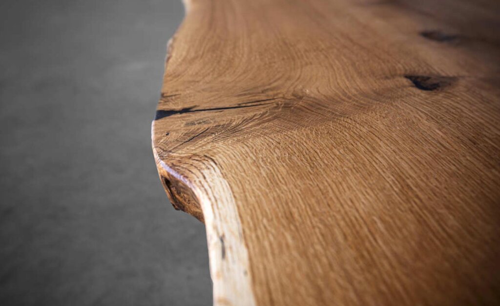 Baumkante natürliche Tischplatte